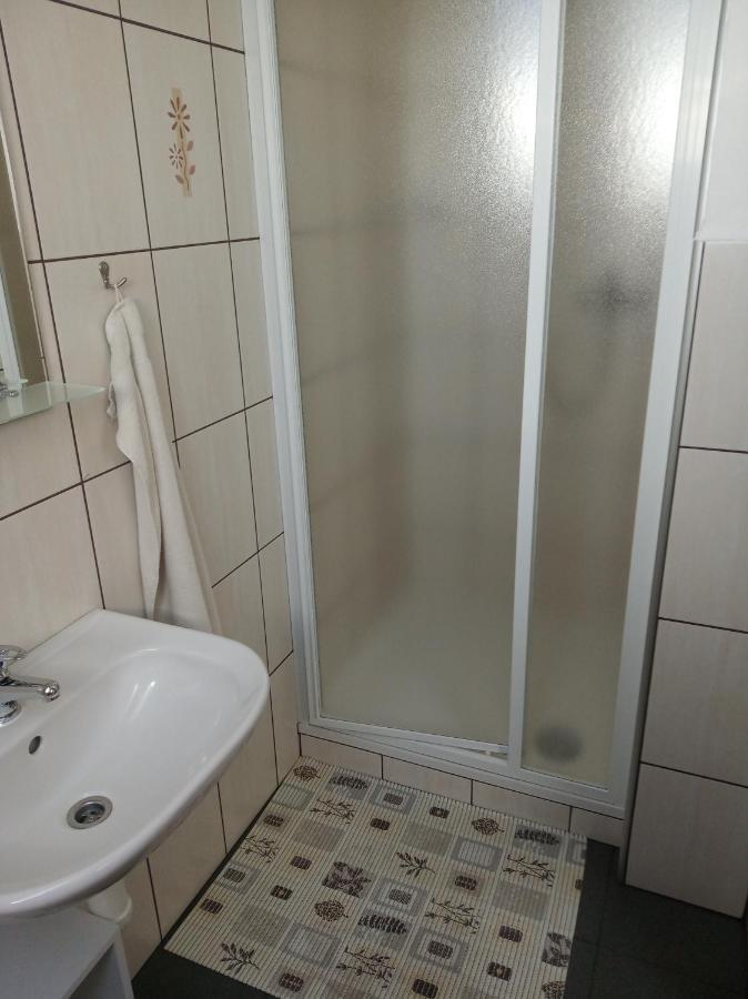 Penzion Na Podlesi Ve Zlate Korune Zlatá Koruna Kültér fotó